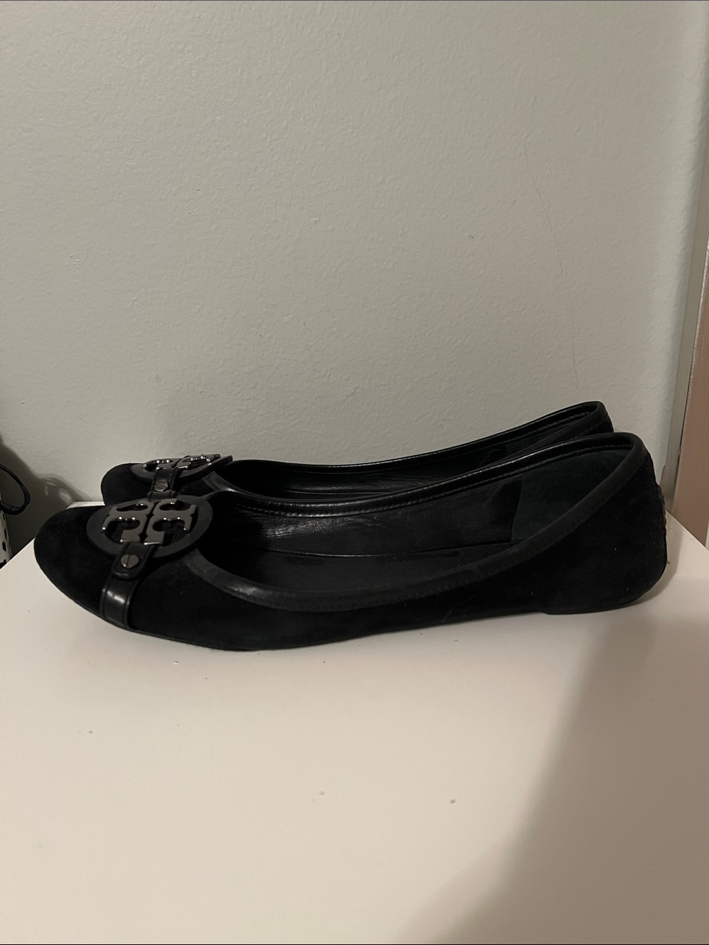 Tory Burch Black Suede Round-Toe Ballet Flats-Size 10 - Picture 4 of 8
